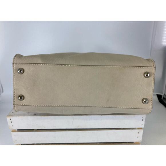 MICHAEL KORS HAMILTON LARGE IVORY LEATHER SHOULDER BAG - Picture 9 of 16